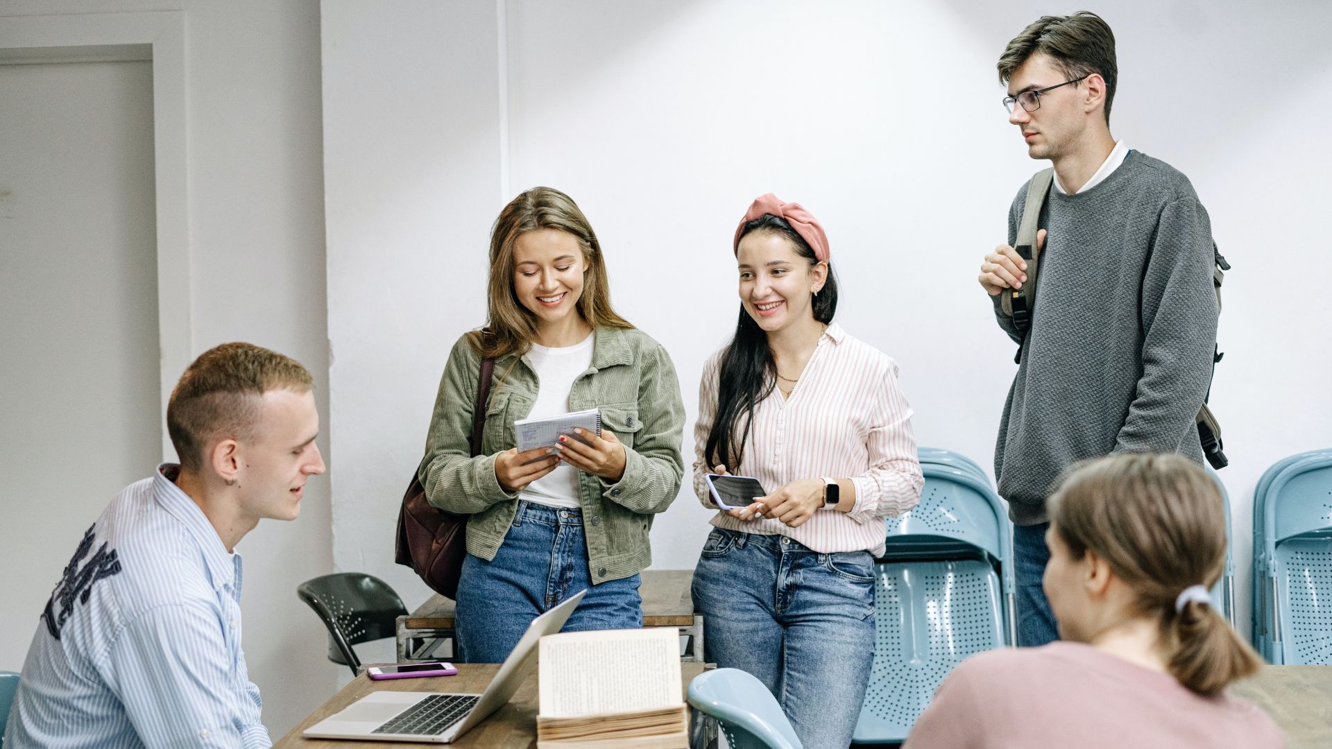 Apsolventska godina: Istraživanje prednosti i mana dodatne godine studiranja